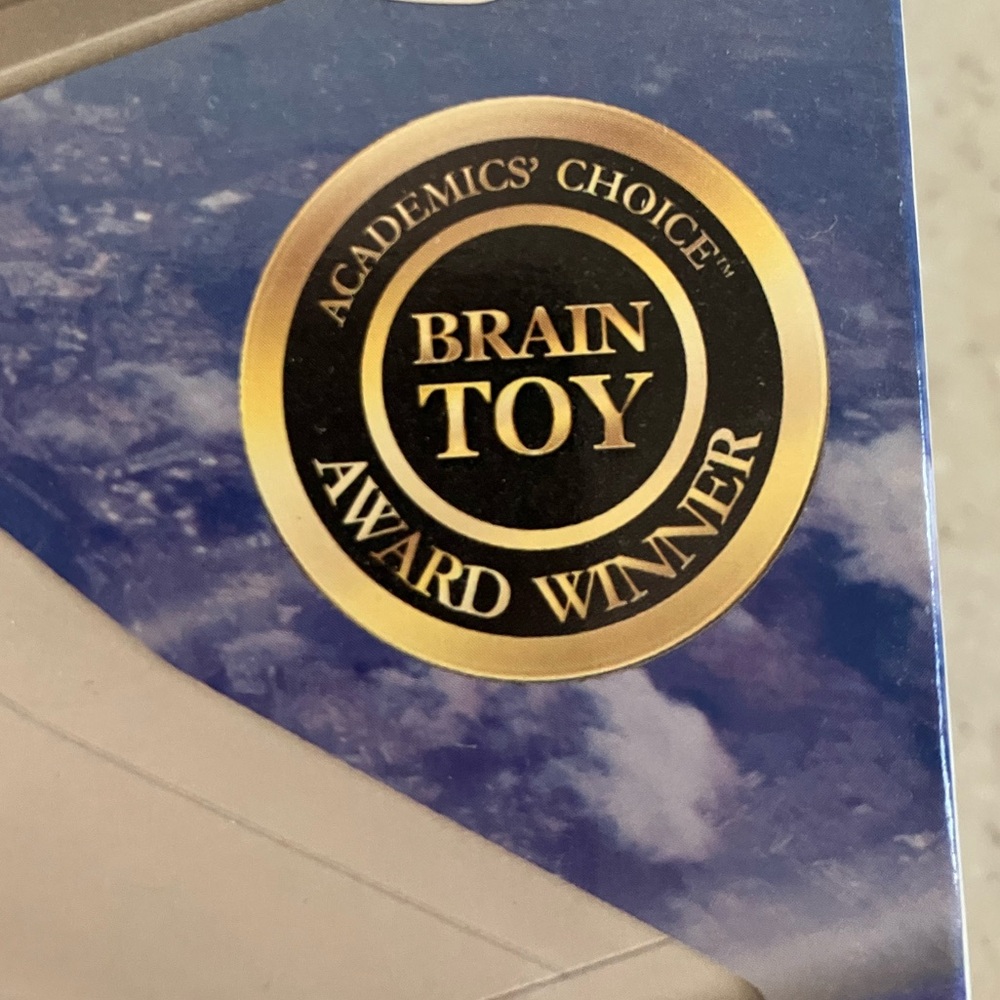 NWT Solar Powered Plane Mobile - Brain Toy Award Winner 🏅 - Picture 2 of 8